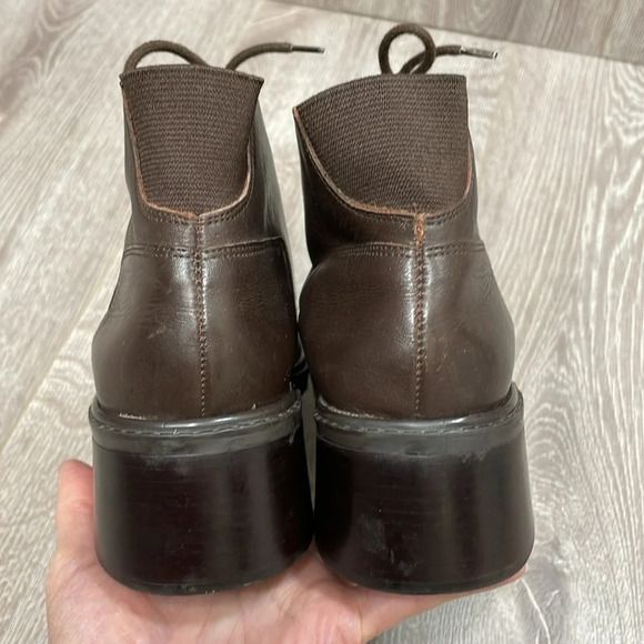 Women's Brown Ankle Boots - Picture 15 of 16